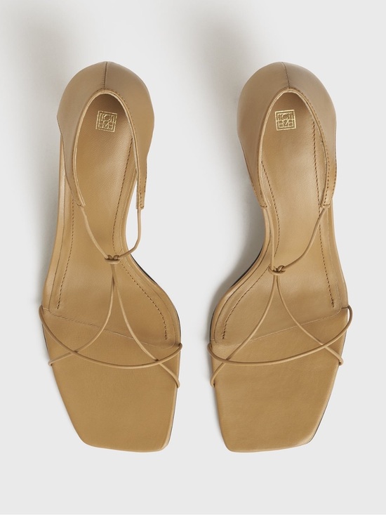 Toteme Shoes - TOTEME The Leather Knot Sandal caramel